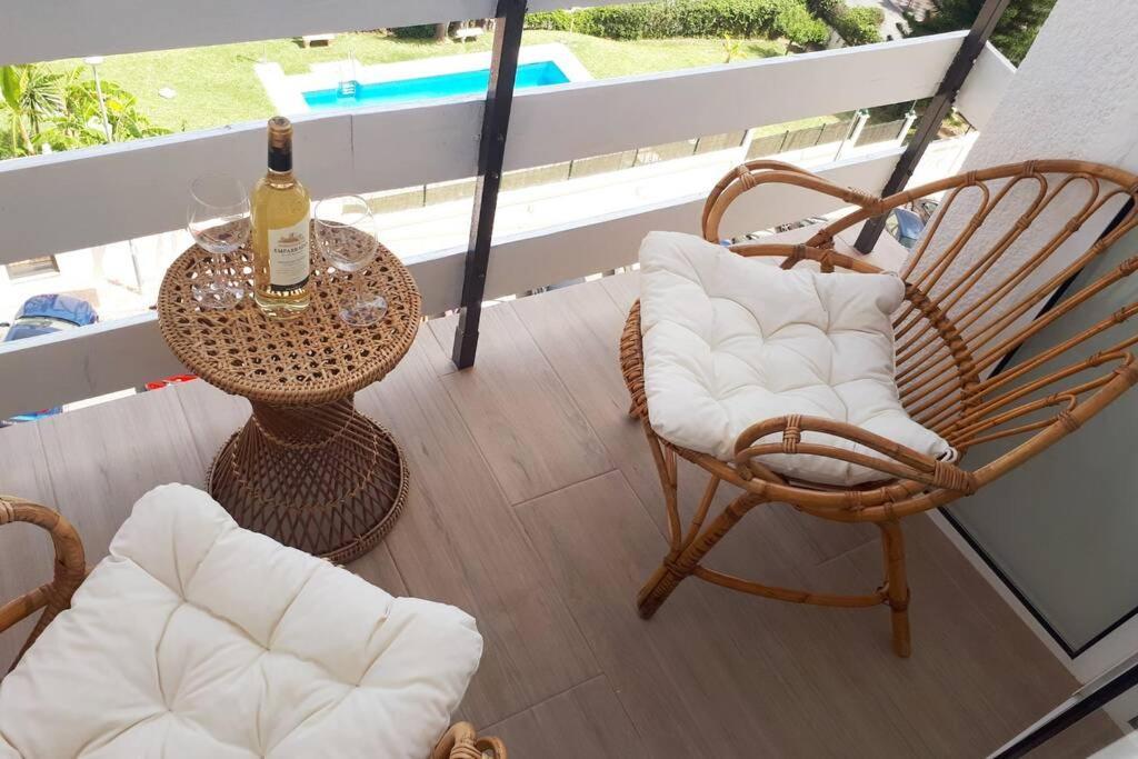Modern Studio Near Beach. Sea, Pool And Wi-Fi Benalmádena Exteriér fotografie
